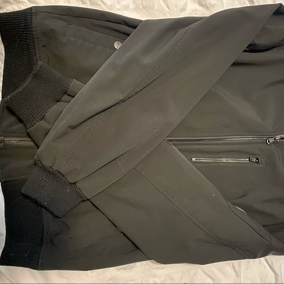 Jacket - Picture 3 of 3